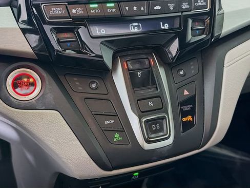 Used 2018 Honda Odyssey EX-L image 19