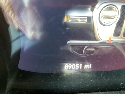 Used 2018 Jeep Wrangler Rubicon AWD/4WD image 11