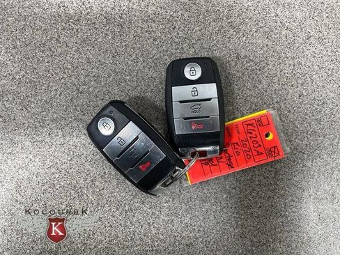 Used 2020 Kia Sportage EX image 25