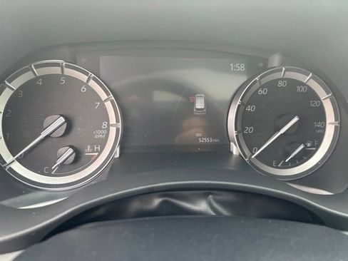 Used 2022 Toyota Highlander XLE AWD/4WD image 4