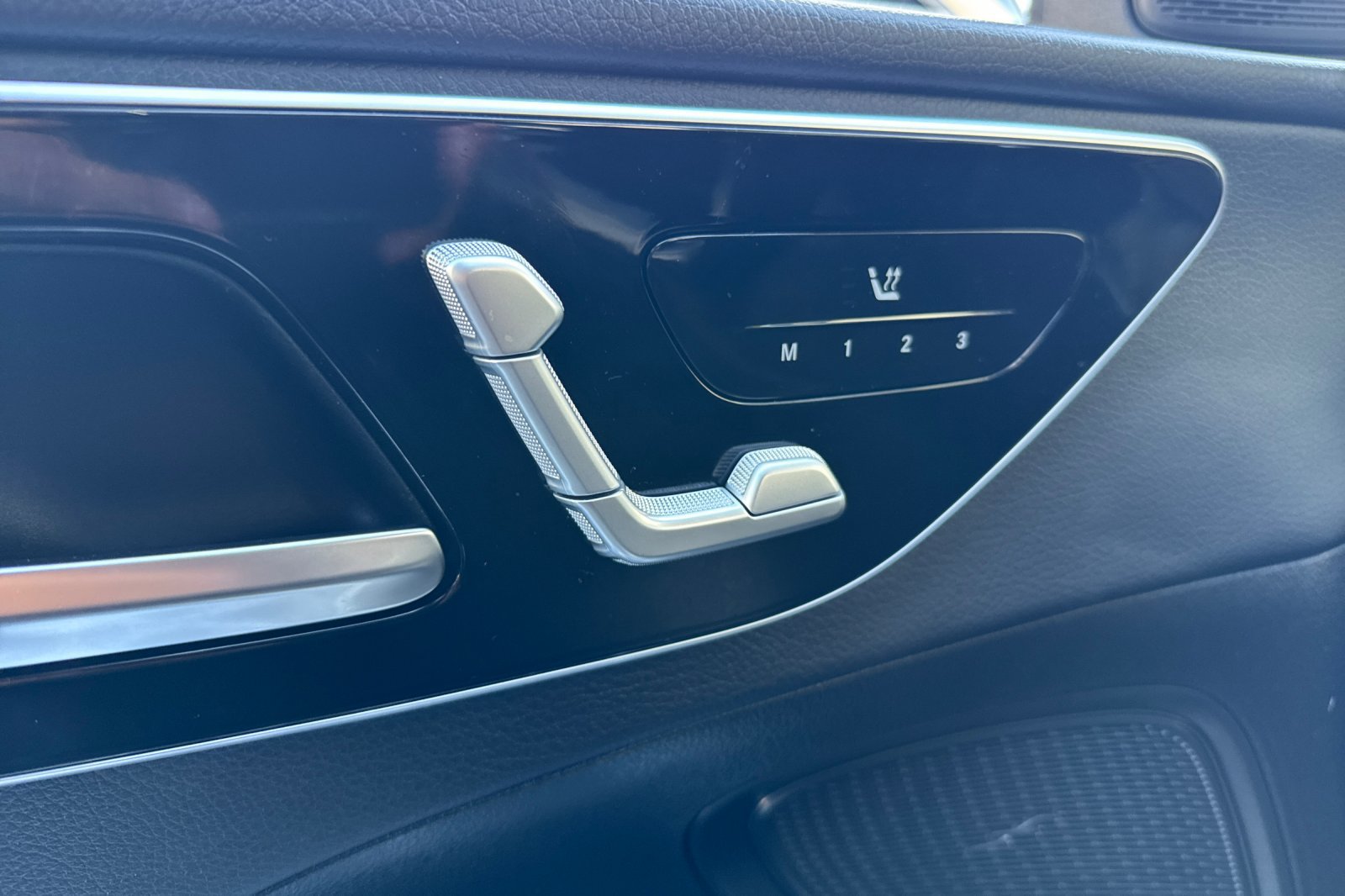 Used 2024 Mercedes-Benz C 300 4MATIC Sedan image 12