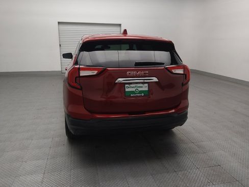 Used 2024 GMC Terrain SLE w/ LPO, Floor Liner Package FWD image 6