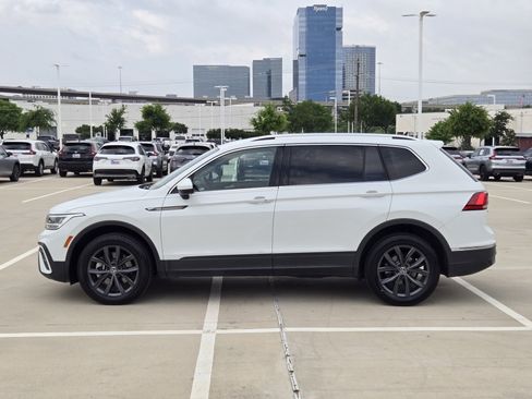 Used 2022 Volkswagen Tiguan SE image 5