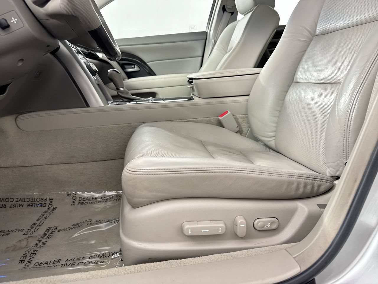 Used 2010 Acura RL w/ Technology Package AWD/4WD image 18