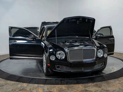 Used 2011 Bentley Mulsanne RWD image 28