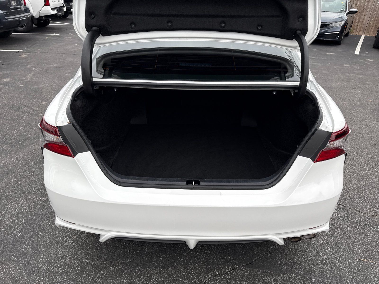 Used 2023 Toyota Camry SE FWD image 23