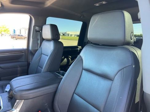 Used 2024 Chevrolet Silverado 2500 LT w/ Midnight Edition image 11