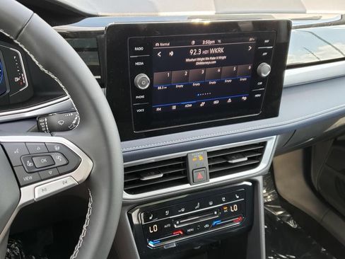 New 2026 Volkswagen Taos SEL AWD/4WD image 11