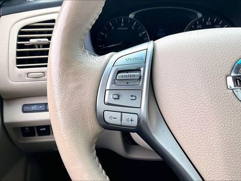 Used 2015 Nissan Altima 2.5 SL w/ Technology Package FWD image 10