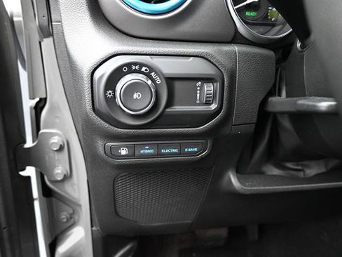 Used 2023 Jeep Wrangler Unlimited w/ Sun & Screen Package AWD/4WD image 7