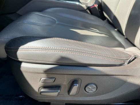 Used 2020 Hyundai Santa Fe Limited image 16