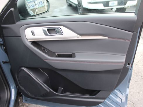 New 2026 Ford Explorer Active AWD/4WD image 12