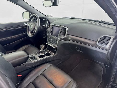 Used 2018 Jeep Grand Cherokee Limited image 28
