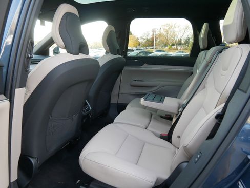 New 2025 Volvo EX90 Plus image 6