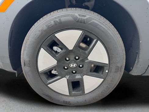 Used 2026 Hyundai Santa Fe SEL FWD image 31