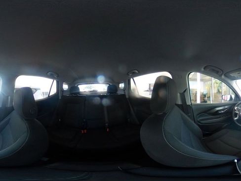 Used 2024 GMC Terrain SLE FWD image 41