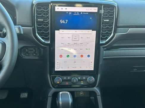 New 2025 Ford Ranger Lariat w/ FX4 Off-Road Package image 7