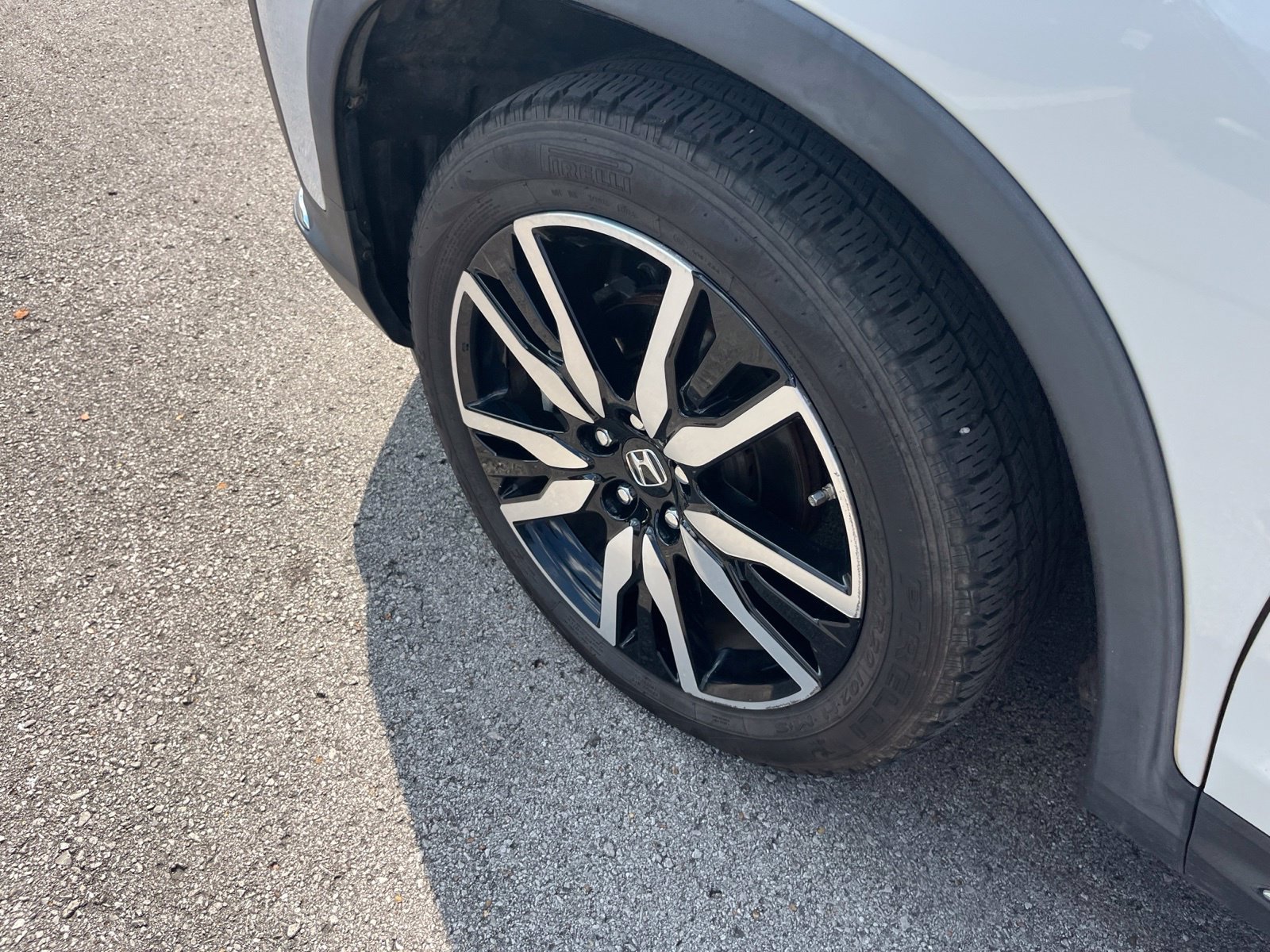 Used 2020 Honda Pilot Touring image 10