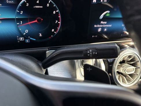 Used 2020 Mercedes-Benz GLB 250 image 20