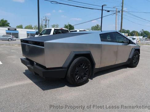 Used 2024 Tesla Cybertruck AWD Crew Cab image 5