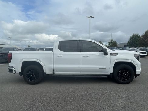 Used 2024 GMC Sierra 1500 Elevation image 8