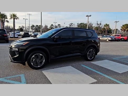 Used 2024 Nissan Rogue SV image 27