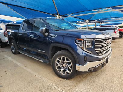 Used 2022 GMC Sierra 1500 SLT w/ SLT Convenience Package