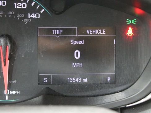 Used 2019 Chevrolet Trax LT w/ LT Convenience Package image 38