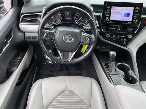 Certified 2021 Toyota Camry SE FWD image 17
