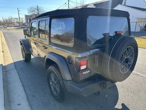 Used 2024 Jeep Wrangler Sport S image 14