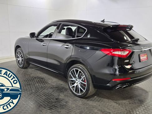 Used 2018 Maserati Levante S GranSport AWD/4WD image 5