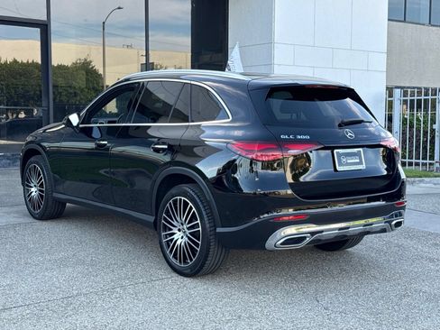 Used 2024 Mercedes-Benz GLC 300 image 10