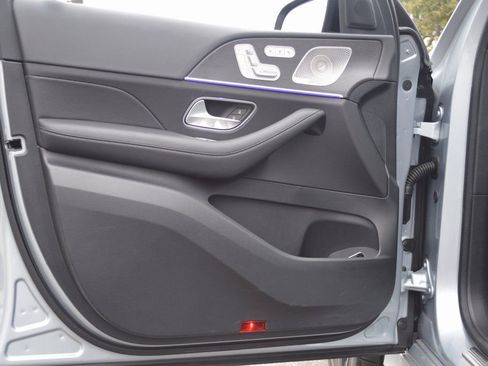 Certified 2025 Mercedes-Benz GLS 450 GLS 450 image 11