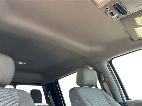 Used 2019 Ford F250 XLT w/ XLT Premium Package AWD/4WD image 28