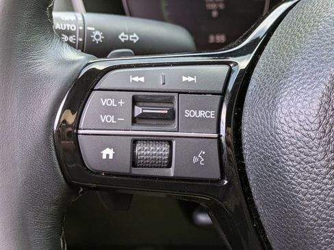 Used 2025 Honda Civic Sport image 28