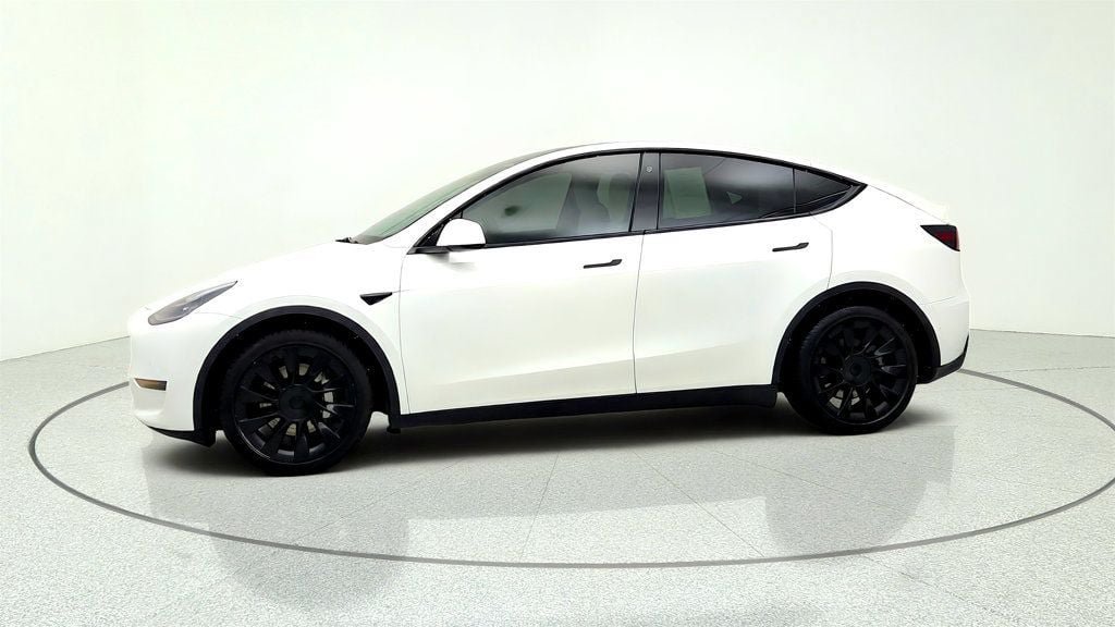 Used 2021 Tesla Model Y Long Range AWD/4WD image 8