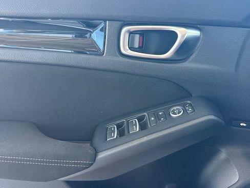 Used 2022 Honda Civic EX image 14