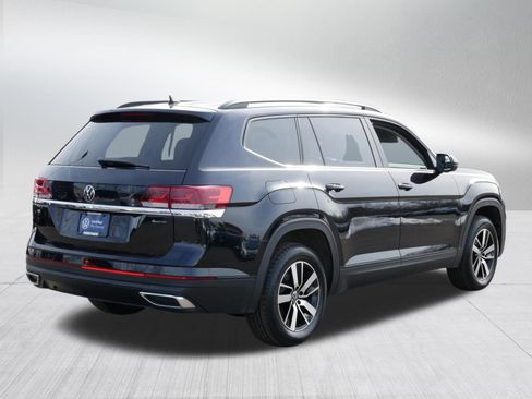 Certified 2023 Volkswagen Atlas SE image 7