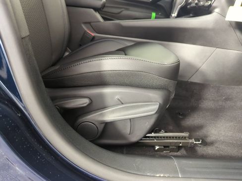 New 2026 Jeep Compass Latitude image 36