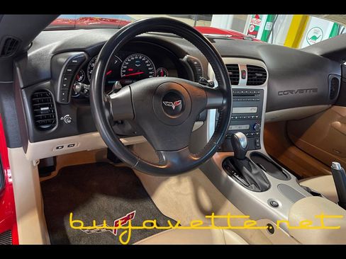 Used 2006 Chevrolet Corvette Coupe w/ Preferred Equipment Group RWD image 14