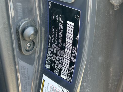Used 2024 Toyota 4Runner SR5 RWD image 8