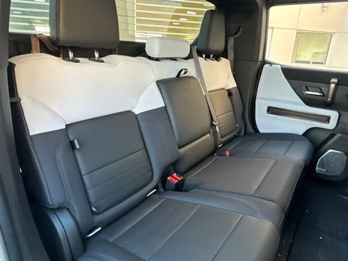 Used 2024 GMC Hummer EV 3X AWD/4WD image 37