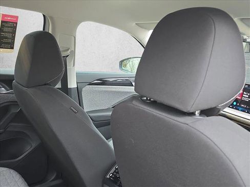 Used 2025 Volkswagen Tiguan S image 22