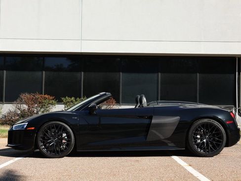 Used 2018 Audi R8 V10 plus image 8