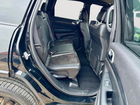 Used 2020 Jeep Grand Cherokee Altitude AWD/4WD image 24