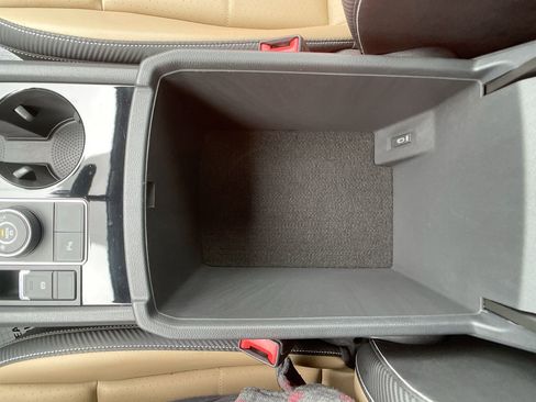 Used 2023 Volkswagen Atlas Cross Sport SE image 21