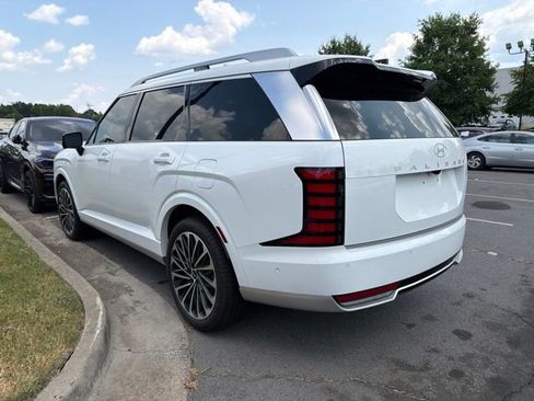 Used 2026 Hyundai Palisade Calligraphy AWD/4WD image 5