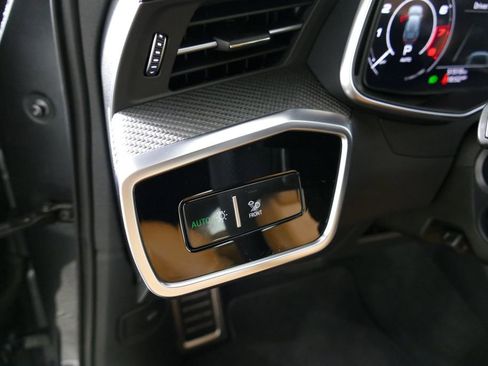 Used 2022 Audi RS 6 AWD/4WD image 26
