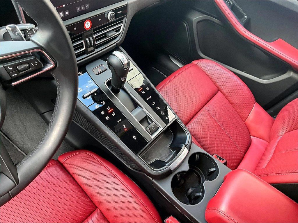 Certified 2026 Porsche Macan S AWD/4WD image 20