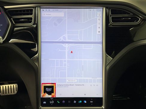 Used 2017 Tesla Model S 75D image 28